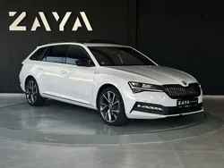 Moonweiss Gebraucht 2022 Skoda Superb SportLine Kombi | 25.950 € (Fairer Preis)