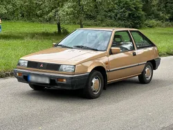 Gold Gebraucht 1987 Mitsubishi Colt Limousine | 1.999 €