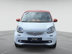 Orange/weiss Gebraucht 2019 Smart ForFour Passion Limousine | 10.880 € (Superpreis)