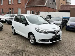 Weiß Gebraucht 2015 Renault Scénic III LIMITED Van / Kleinbus | 6.999 € (Fairer Preis)