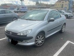 Silber Gebraucht 2003 Peugeot 206 CC Cabrio | 1.700 €