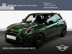 British racing green metallic Gebraucht 2023 Mini Cooper SE Kleinwagen | 20.890 € (Guter Preis)