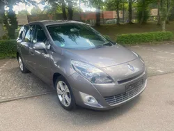 Graumetallic Gebraucht 2010 Renault Grand Scénic III Dynamique Van / Kleinbus | 5.599 € (Fairer Preis)