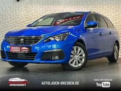 Blau Gebraucht 2021 Peugeot 308 Allure Kombi | 17.999 € (Fairer Preis)