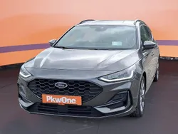Grau Gebraucht 2024 Ford Focus ST-Line Kombi | 23.260 € (Guter Preis)