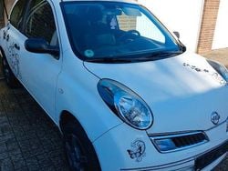 Weiß Gebraucht 2009 Nissan Micra Visia Limousine | 800 €