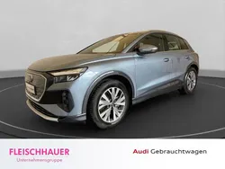 Blau Gebraucht 2022 Audi Q4 e-tron Ambiente SUV | 33.980 € (Fairer Preis)