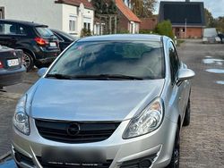 Silber Gebraucht 2008 Opel Corsa Innovation Kleinwagen | 1.000 € (Guter Preis)