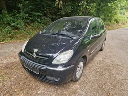 Noir onyx Gebraucht 2006 Citroën Xsara Picasso Exclusive Van / Kleinbus | 1.590 € (Fairer Preis)