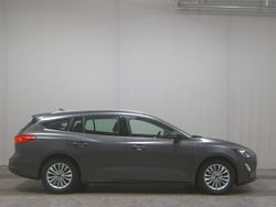 Grau Gebraucht 2020 Ford Focus Titanium Kombi | 11.380 € (Superpreis)