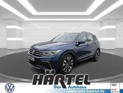 Night blue, metallic Gebraucht 2022 VW Tiguan R-line SUV | 32.600 € (Guter Preis)