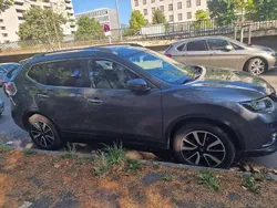 Grau Gebraucht 2015 Nissan X-Trail Tekna SUV | 11.900 € (Fairer Preis)
