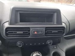 Blau Gebraucht 2019 Citroën Berlingo Start Van / Kleinbus | 8.600 € (Fairer Preis)