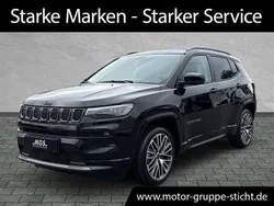 Solid black Neu 2025 Jeep Compass Summit SUV | 35.450 € (Fairer Preis)