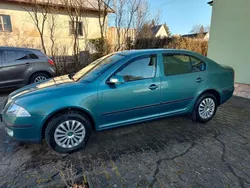 Grün Gebraucht 2004 Skoda Octavia Ambiente Limousine | 2.000 € (Fairer Preis)