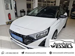 Weiß Gebraucht 2024 Hyundai i20 Limousine | 18.990 € (Etwas zu teuer)