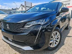 Schwarz Gebraucht 2022 Peugeot 5008 Van / Kleinbus | 19.516 € (Guter Preis)