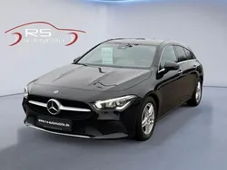 Schwarz Gebraucht 2020 Mercedes CLA200 Shooting Brake Kombi | 23.500 € (Guter Preis)