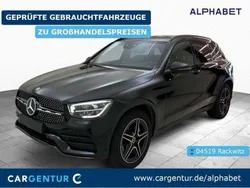 Obsidianschwarz (metallic) Gebraucht 2021 Mercedes GLC220 AMG SUV | 37.590 € (Fairer Preis)