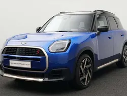 Blau Gebraucht 2024 Mini Countryman Favoured SUV | 41.656 €