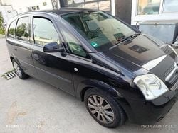 Schwarz Gebraucht 2003 Opel Meriva Van / Kleinbus | 399 € (Guter Preis)
