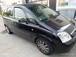 Schwarz Gebraucht 2003 Opel Meriva Van / Kleinbus | 590 € (Fairer Preis)