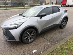 Grau Gebraucht 2024 Toyota C-HR Lounge SUV | 25.999 € (Guter Preis)