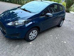 Blau Gebraucht 2017 Ford Fiesta Kleinwagen | 4.290 €
