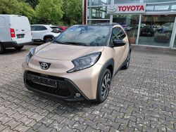 Ginger beige / night sky black Neu 2025 Toyota Aygo Kleinwagen | 19.700 €