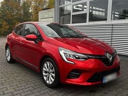 Rot Gebraucht 2020 Renault Clio V Intens Kleinwagen | 10.500 € (Guter Preis)