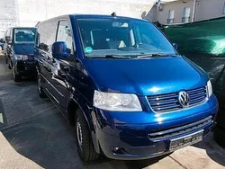Blau Gebraucht 2025 VW Multivan United Van / Kleinbus | 15.800 €
