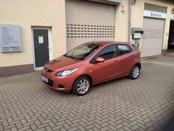 Passion orange Gebraucht 2009 Mazda 2 Independence Kleinwagen | 3.500 € (Fairer Preis)