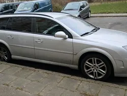 Silber Gebraucht 2005 Opel Vectra Sport Kombi | 1.200 € (Guter Preis)