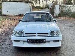 Weiß Gebraucht 1987 Opel Manta Coupé | 9.500 €