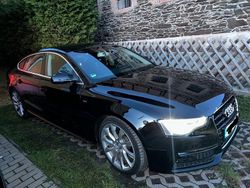 Schwarz Gebraucht 2016 Audi A5 Sportback Sport Kleinwagen | 14.999 € (Etwas zu teuer)