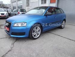 Blau Gebraucht 2012 Audi A3 Attraction Limousine | 8.899 € (Guter Preis)