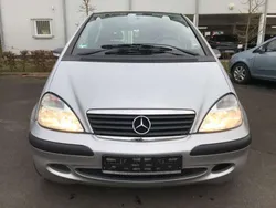 Silber Gebraucht 2004 Mercedes A160 Kleinwagen | 950 € (Fairer Preis)