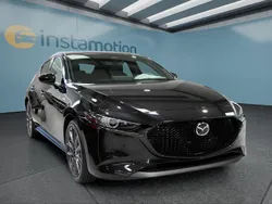 Schwarz Gebraucht 2023 Mazda 3 Limousine | 25.699 € (Etwas zu teuer)