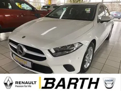 Weiß Gebraucht 2019 Mercedes A200 Limousine | 21.990 € (Etwas zu teuer)
