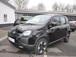 Nero profondo/cattivo/kyalami/ma Gebraucht 2023 Fiat Panda Cross Limousine | 11.690 €
