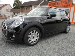 Schwarzmetallic Gebraucht 2015 Mini One Clubman Kombi | 8.990 €
