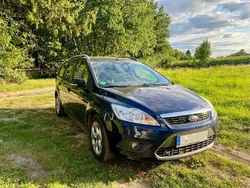 Blau Gebraucht 2010 Ford Focus Viva Kombi | 1.800 € (Guter Preis)