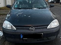 Schwarz Gebraucht 2001 Opel Corsa Kleinwagen | 600 € (Guter Preis)