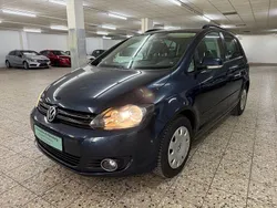 Blau Gebraucht 2010 VW Golf Plus Cross Team Van / Kleinbus | 5.498 € (Fairer Preis)