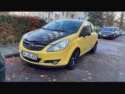 Gelb Gebraucht 2010 Opel Corsa Kleinwagen | 2.700 € (Fairer Preis)