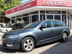 Grau Gebraucht 2014 Skoda Octavia Elegance Kombi | 4.680 €