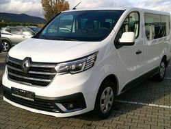 Arktisweiß Gebraucht 2022 Renault Trafic Life Van | 30.900 € (Teuer)