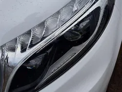 Weiß Gebraucht 2020 Mercedes Vito Van / Kleinbus | 34.000 €