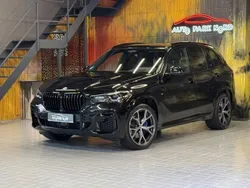 Schwarz Gebraucht 2024 BMW X5 M Sport SUV | 77.900 € (Superpreis)