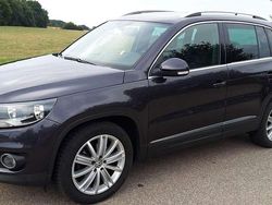 Grau Gebraucht 2015 VW Tiguan LOUNGE SUV | 10.990 € (Fairer Preis)